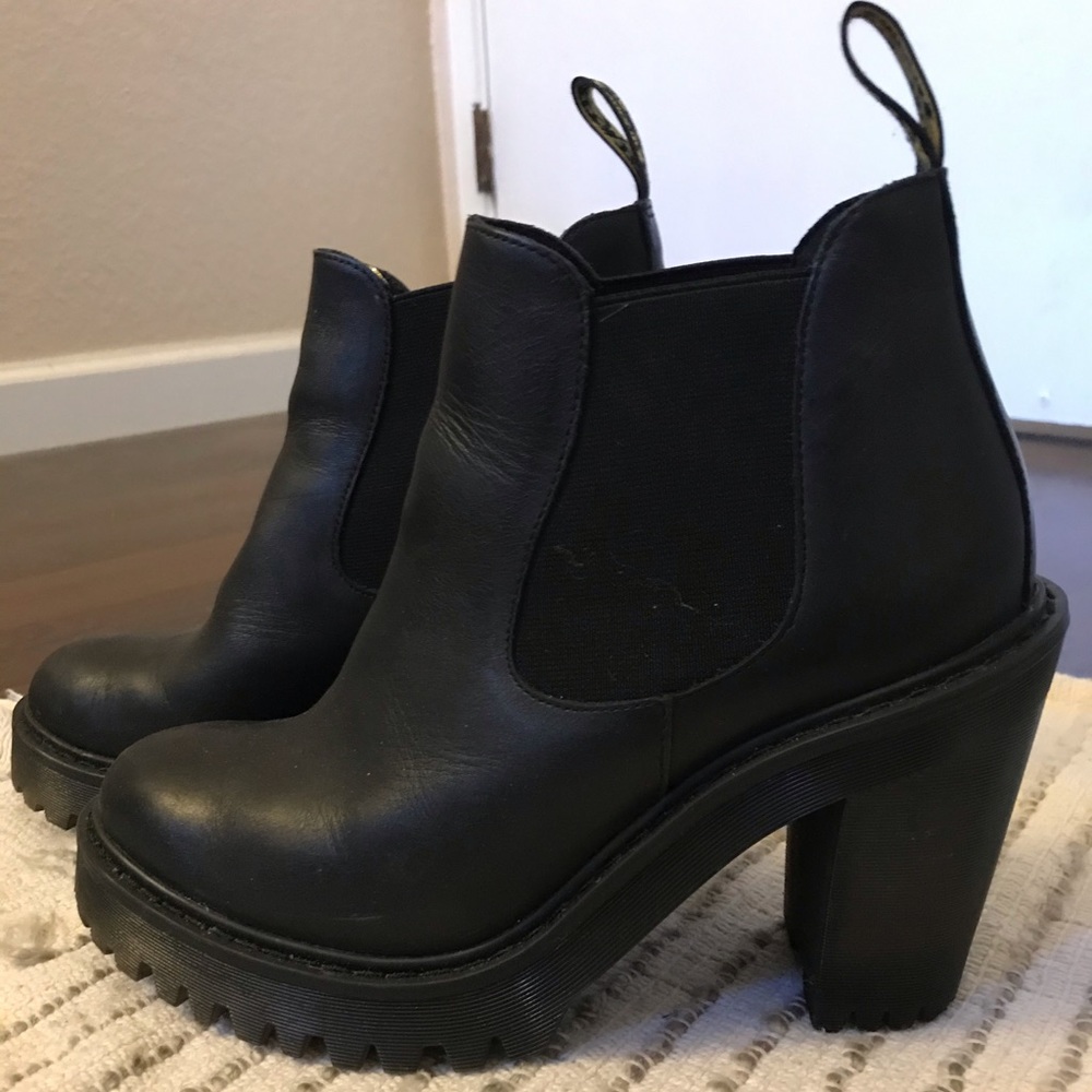 Dr. Marten’s Hurston Chelsea Boot